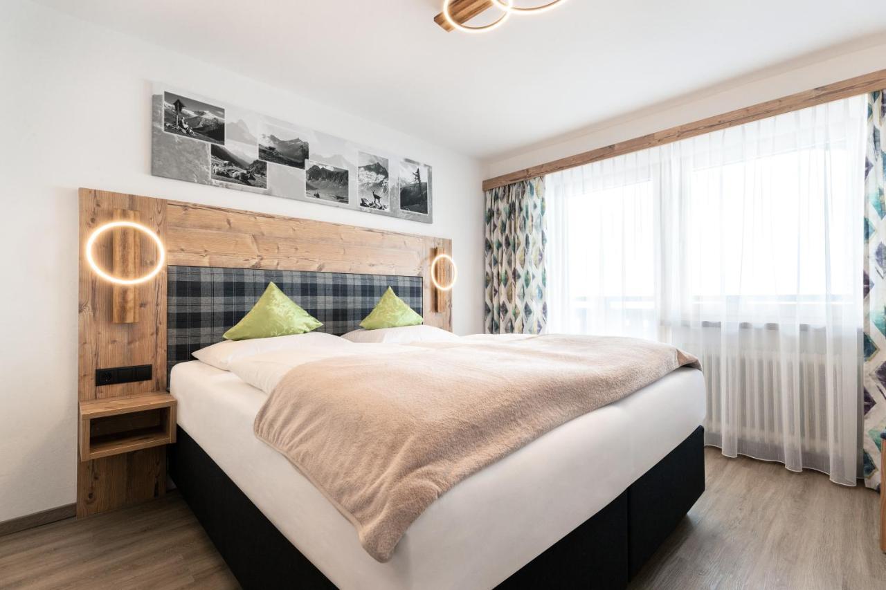 Gasthof Pension Berghof ヒパッハ エクステリア 写真